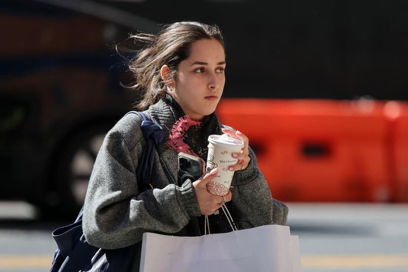 Coffee & Tea Slash Dementia Risk: Study