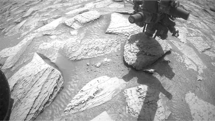 Curiosity Rover's Rocky Martian Encounter
