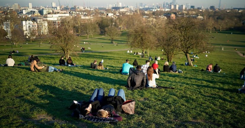 Iberian Jet Stream Brings Unexpected Autumn Warmth to UK