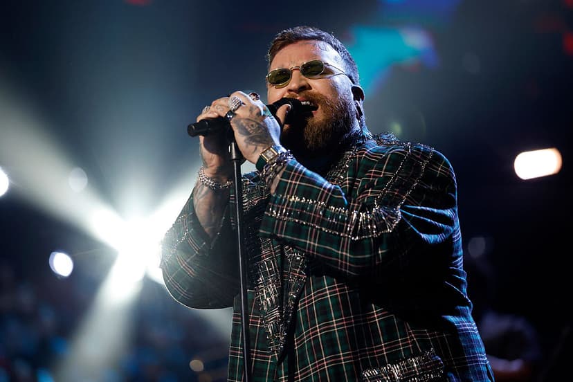 Teddy Swims Rocks the Rock & Roll Hall of Fame in Trendy $50 Sunglasses