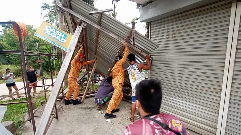 Powerful 7.4-Magnitude Quake Hits Southern Philippines, Killing 5 and Triggering Tsunami Warning