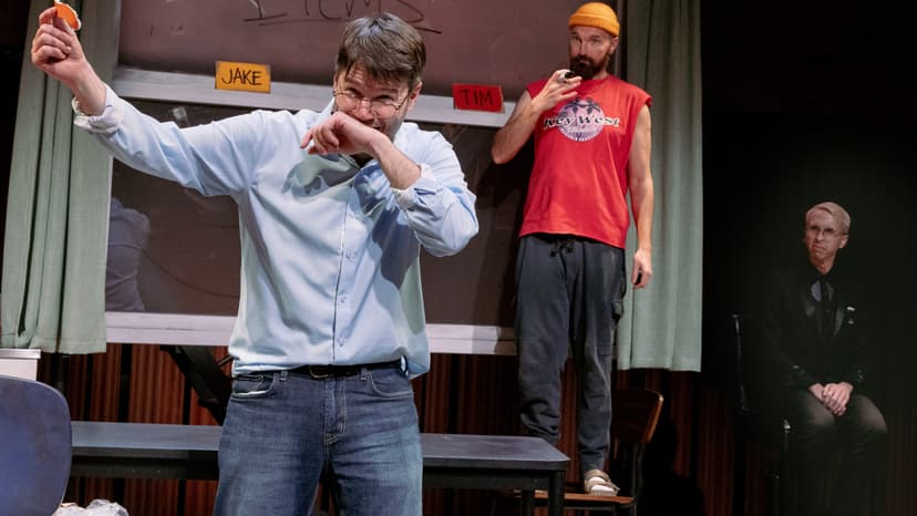 Deaf Comedy: Jukebox Translates ASL in New Play