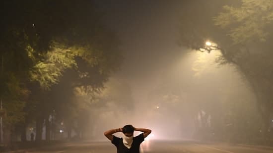 Delhi's Air Quality Plummets, Raising Concerns Over Underreporting