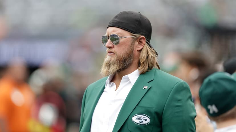 Former Jets Star Nick Mangold Seeks Kidney Transplant After Lifelong Condition