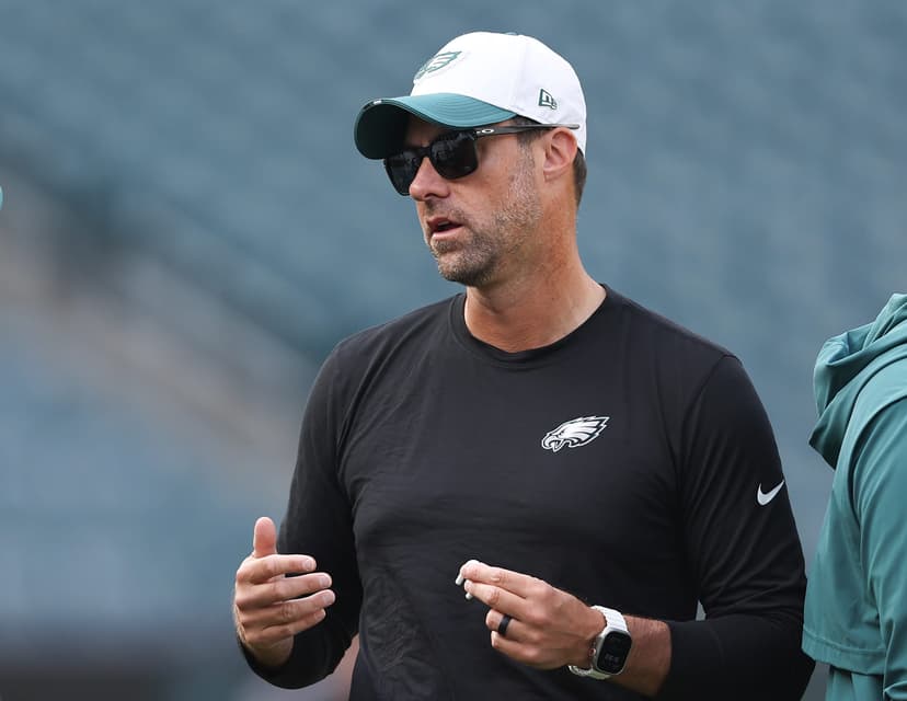 Eagles Fans Demand OC Firing After Losing Streak