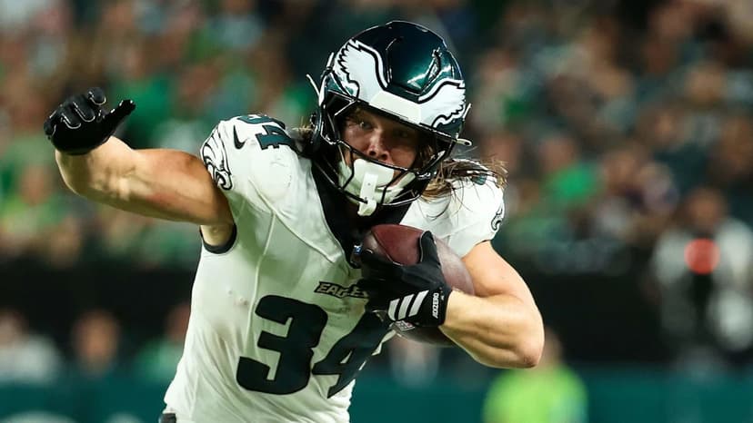 Eagles Cut Dalton, Boost Backfield and O-Line Depth