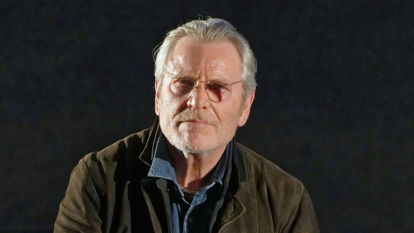 Renowned French Actor Tchéky Karyo Dies at 72 After Cancer Battle