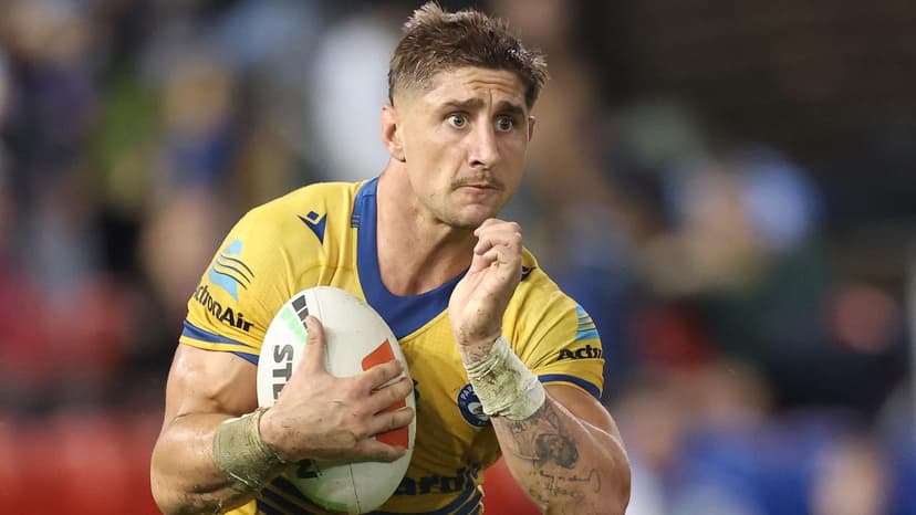 Eels, Storm Eye Player Swap for Lomax, Howarth