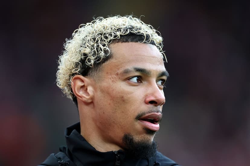 Liverpool Star Ekitike Out for 9 Months After Achilles Tear