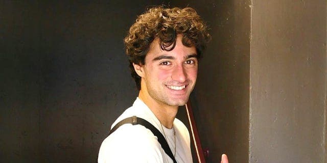 Paralympian Ezra Frech on The Bachelor Buzz