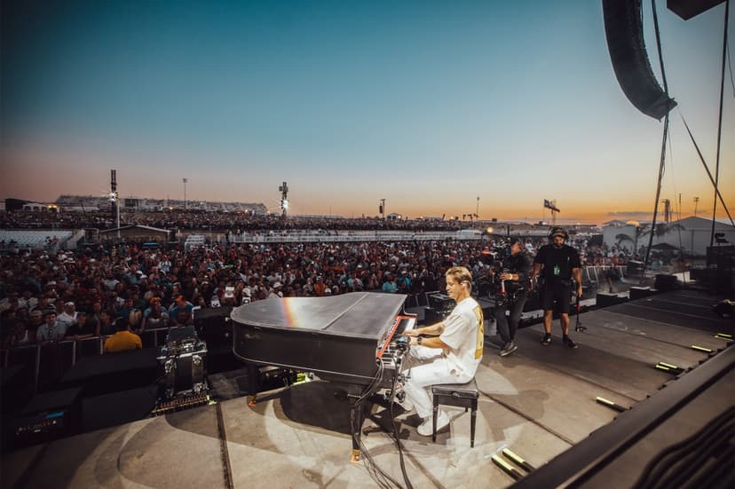 F1 Roars: Racing Fuels Music Spectacle