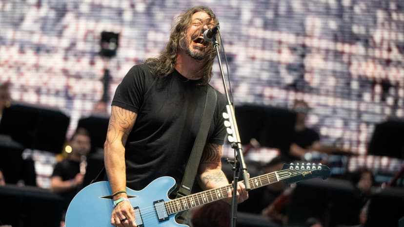 Foo Fighters Unveil 2026 North American Stadium Tour with Queens of the Stone Age