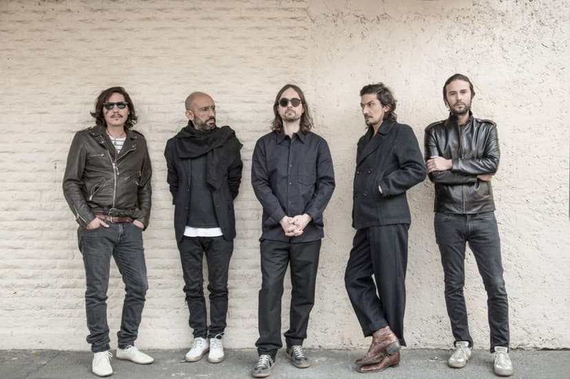 Zoé Stages Triumphant Comeback with Sold-Out Stadium Shows