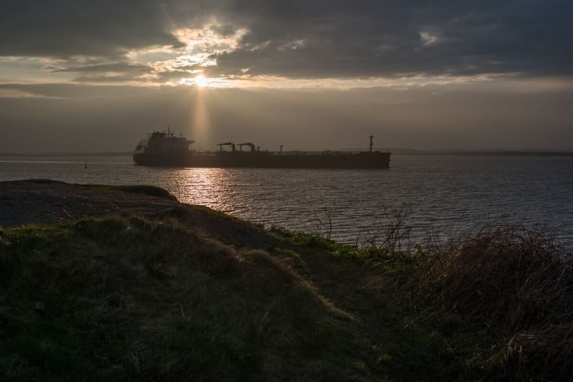 Ships Vanish: GPS Jamming Warps Reality in Persian Gulf