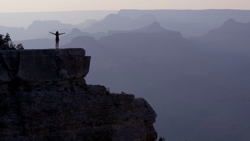 Lake Spillover Key to Grand Canyon's Birth, Study Says