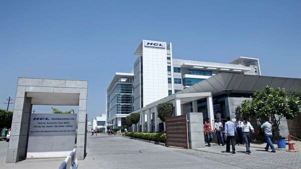 HCL Tech Declares ₹12 Dividend Amid Q3 Results