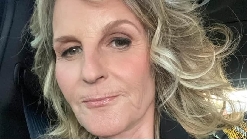 Helen Hunt: Hollywood Fame vs. Real Life