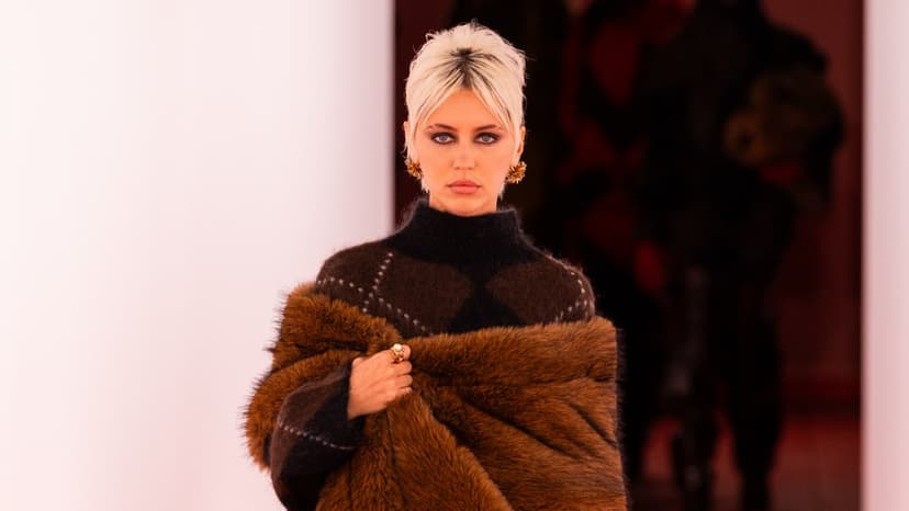 H&M Returns to London Fashion Week with a Twist