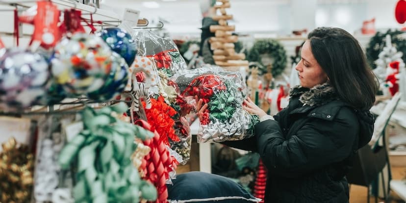 Your Data Fuels Holiday Scams: Remove It Now!