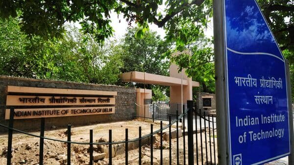 IIT Placements: Startups Dangle Mega Stocks, Still Struggle for Top Talent