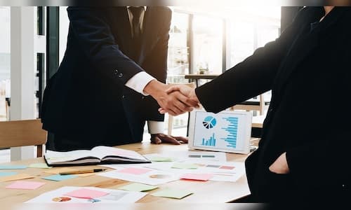 Govt Eyes Merger of 3 Insurers