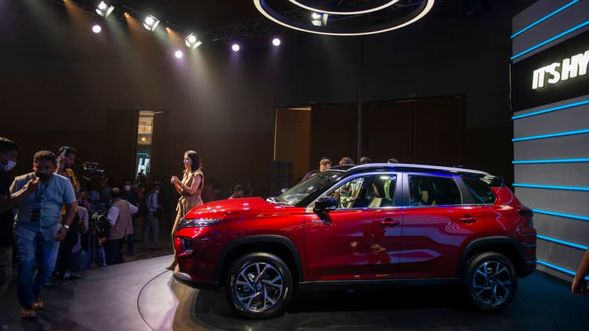 India's Auto Shift: Hybrids Trump EVs