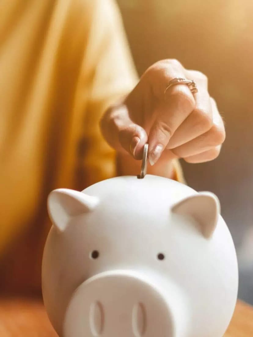 Smart Investment Fund Targets Market Volatility