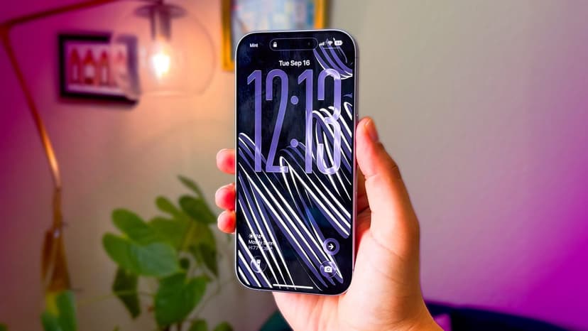 iPhone 17 Dominates Q1 2026 Sales Charts