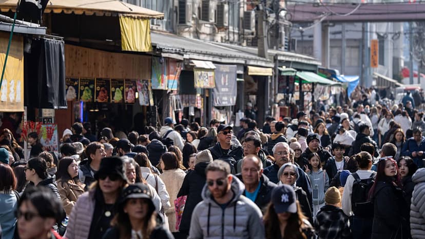 Japan Inflation Cools, Energy Costs Pose New Threat