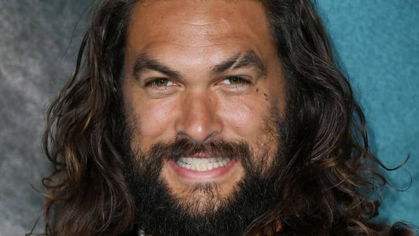 Momoa Rocks Out on Bass in Desert Debut