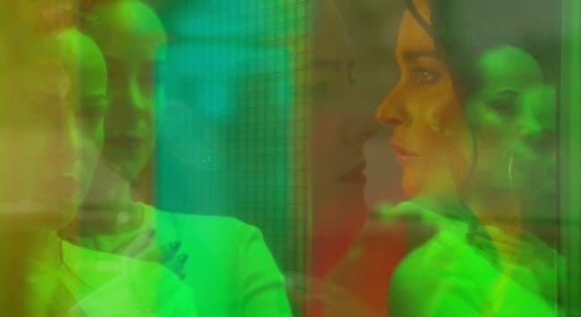 Actress Jena Malone Releases First Album in a Decade