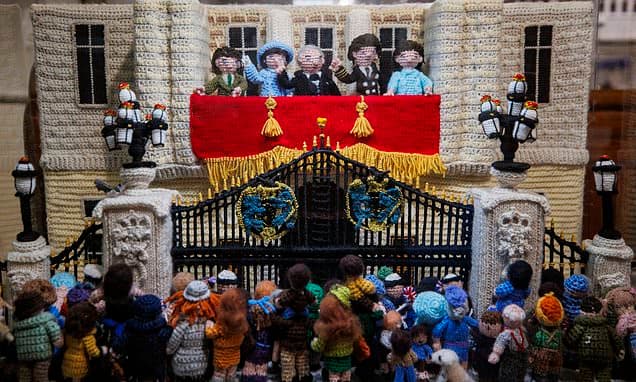 Knitted WWII History Comes to Life in Enniskillen