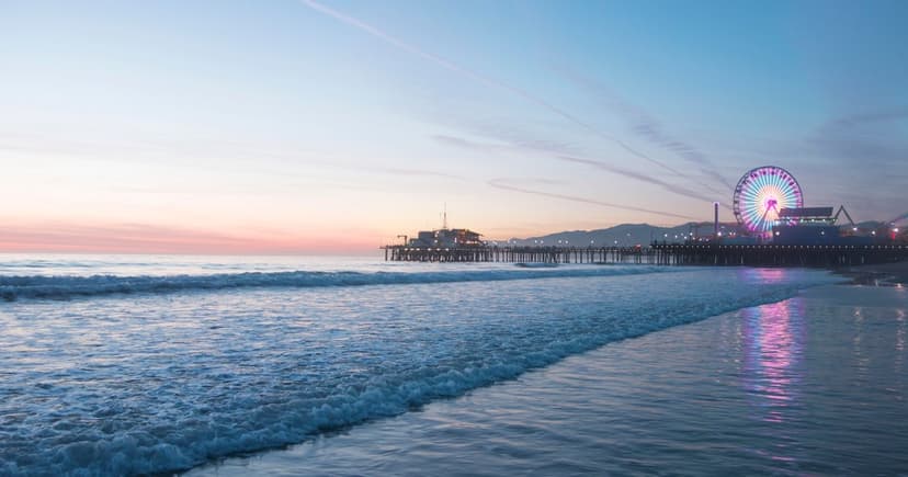 LA Beaches Warned as Heat Wave Hits