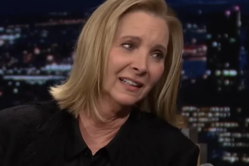 Lisa Kudrow Settles the 'We Were On A Break' Debate