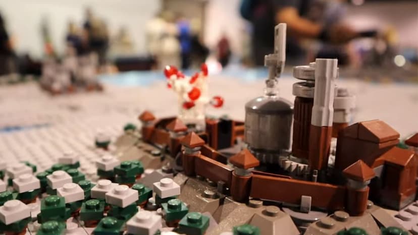 LEGO Westeros: 125,000 Bricks Build Epic Map