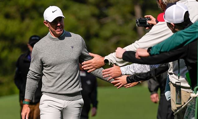 Masters Cracks Down on AI Glasses Intrusion