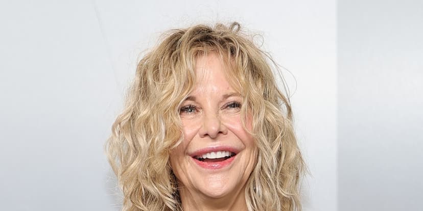 Meg Ryan Stuns in Green at LACMA Event