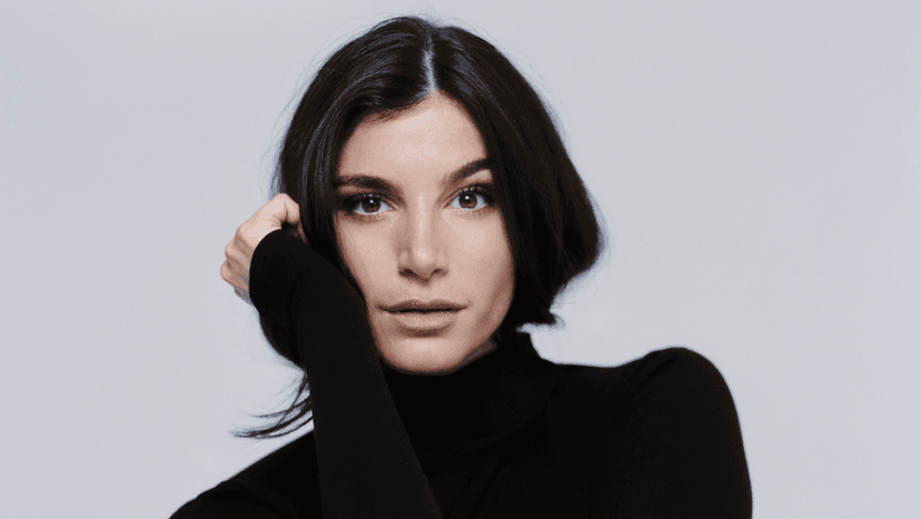 Mia Challis Joins CBS Regency Pilot