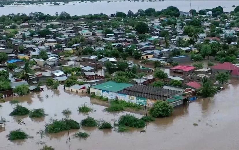 Mozambique Floods Displace 300,000+