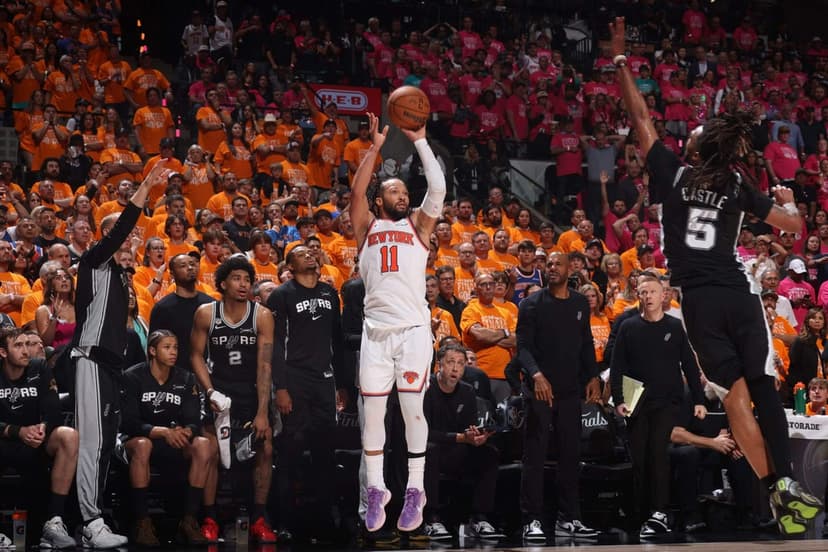 NBA Investigates 'Flopping' Taunt at Knicks Star