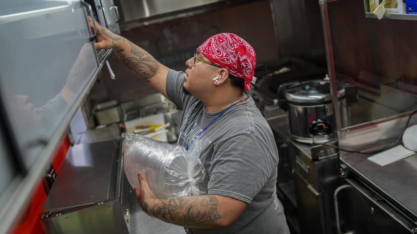 NYC Heat Wave: Food Cart Workers Brave Sweltering Temps