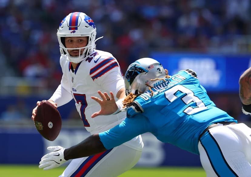 Panthers Find New Pass Rush Star in Umanmielen
