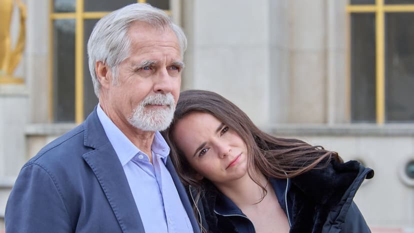 Lacey Chabert's Sister's Love Triangle Teased for Season 2