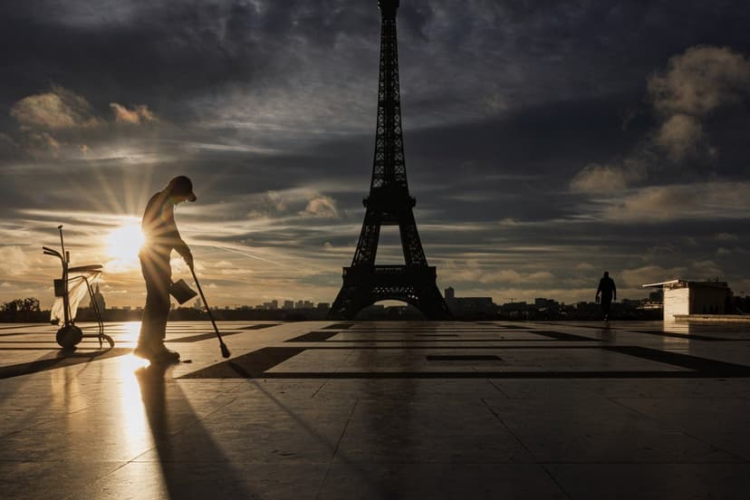 Paris Plunged into Darkness: Massive Blackout Hits Capital