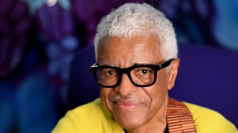 Legendary Guitarist Phil Upchurch Dies at 84