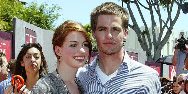 Princess Diaries 3 Confirmed: Mia Returns!