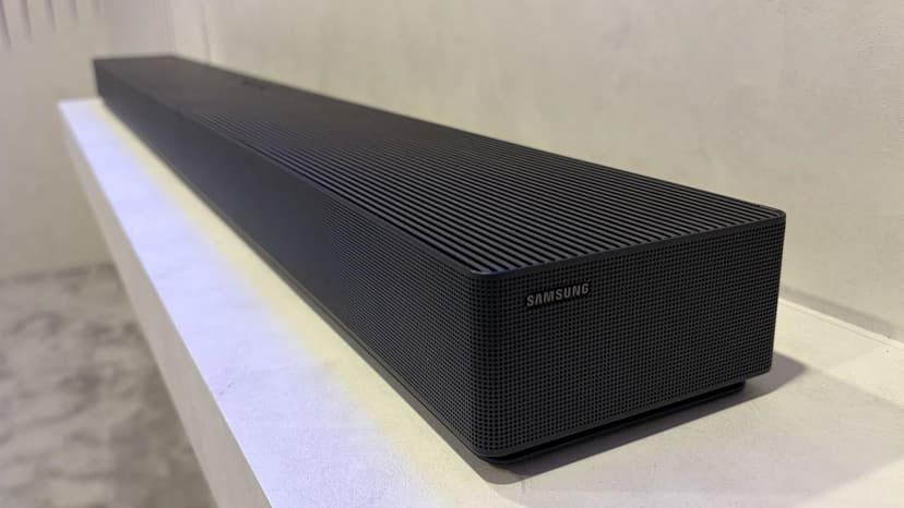Samsung's New Soundbar Dumps Subwoofer for Quad Bass