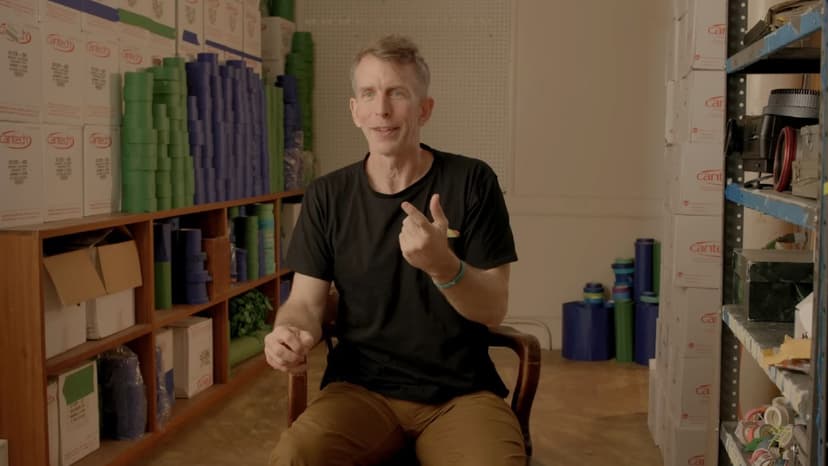 Secret Mall Art: Punks Reclaim Spaces