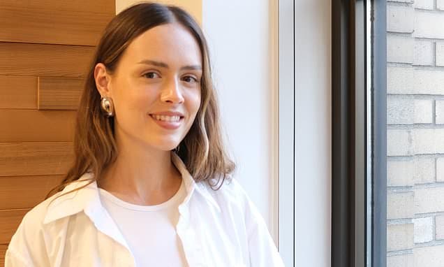 UK Shopping Addiction Doubles: Experts Warn