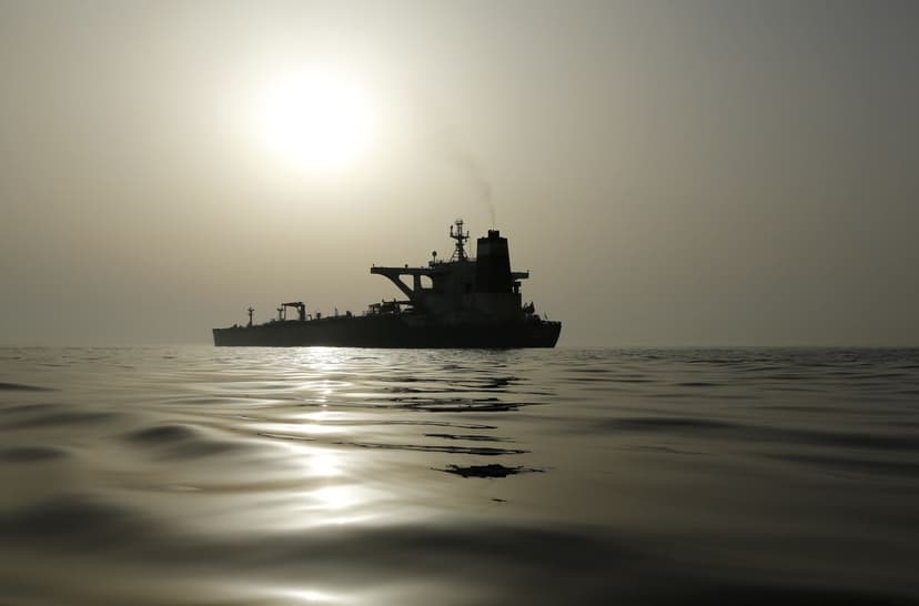 Tankers Flee Persian Gulf Amid Escalating Conflict